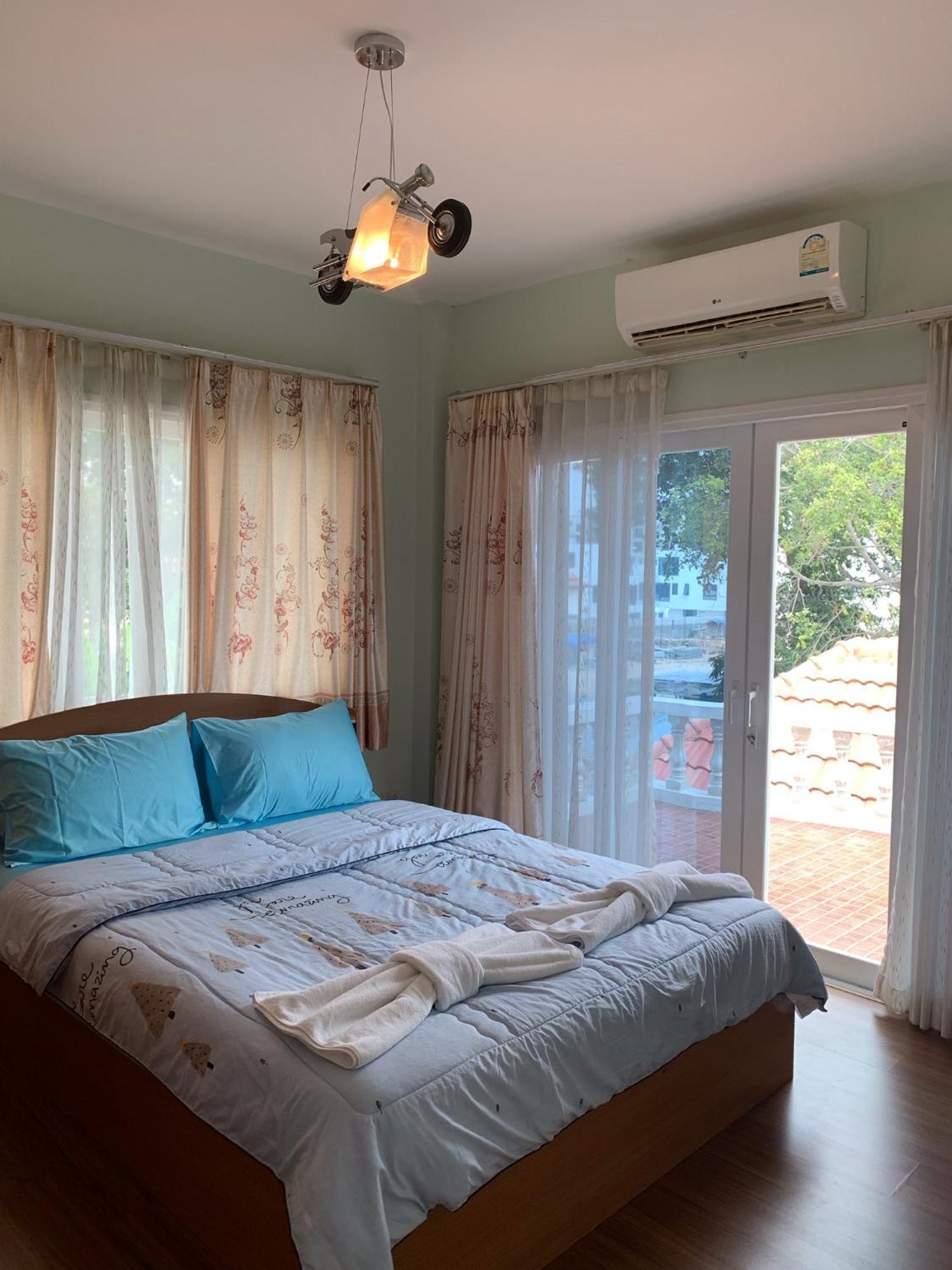 Yoch Pool Villa Pattaya Ngoại thất bức ảnh